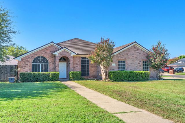 229 Willow Creek Drive, Weatherford, TX 76085