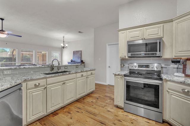 229 Willow Creek Drive, Weatherford, TX 76085