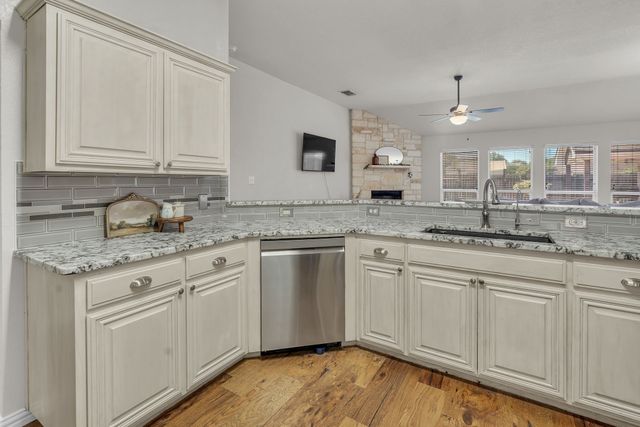 229 Willow Creek Drive, Weatherford, TX 76085