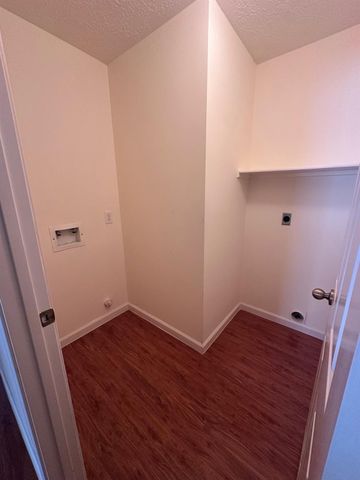 5815 SE Red River Drive, Dickinson, TX 77539