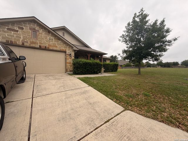 8527 Winchester Way, San Antonio, TX 78254