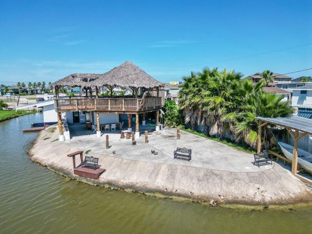 3391 Hwy 6 Drive, Hitchcock, TX 77563