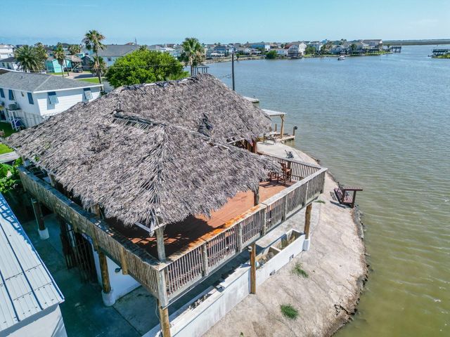 3391 Hwy 6 Drive, Hitchcock, TX 77563