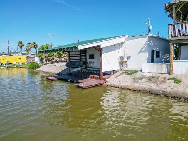 3391 Hwy 6 Drive, Hitchcock, TX 77563