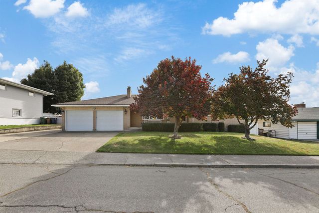 2221 W Longfellow Ave, Spokane, WA 99205 property photo