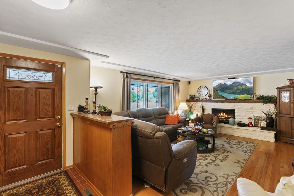 2221 W Longfellow Ave, Spokane, WA 99205 photo 4