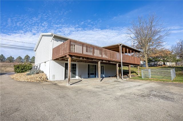 411 Mcclellandtown Rd, South Union Twp, PA 15401