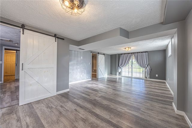 411 Mcclellandtown Rd, South Union Twp, PA 15401