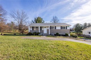 411 Mcclellandtown Rd, South Union Twp, PA 15401