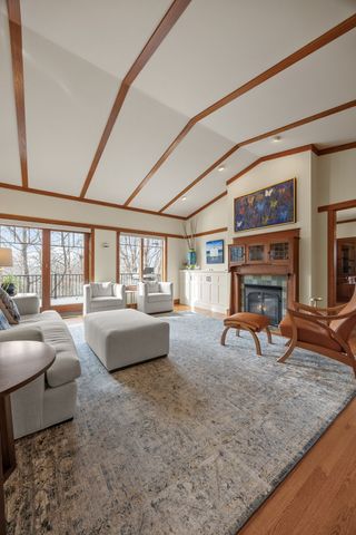 2883 Meadowlark Lane NE, Iowa City, IA 52240