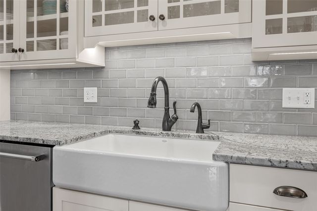 2883 Meadowlark Lane NE, Iowa City, IA 52240