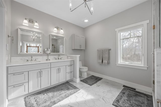 2883 Meadowlark Lane NE, Iowa City, IA 52240