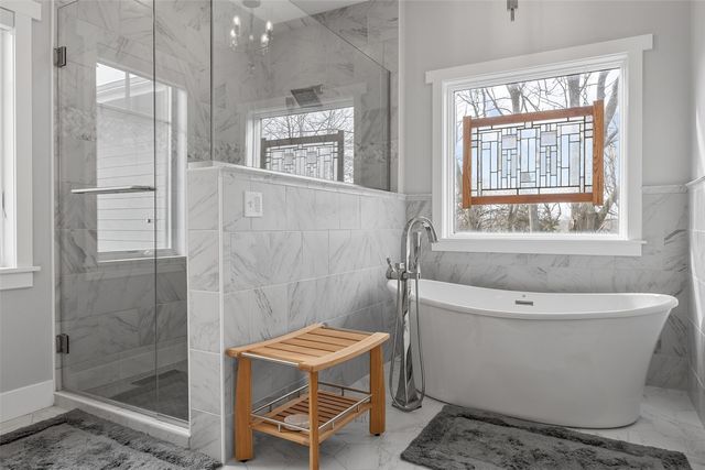 2883 Meadowlark Lane NE, Iowa City, IA 52240