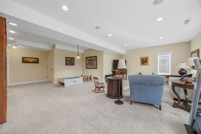 2883 Meadowlark Lane NE, Iowa City, IA 52240