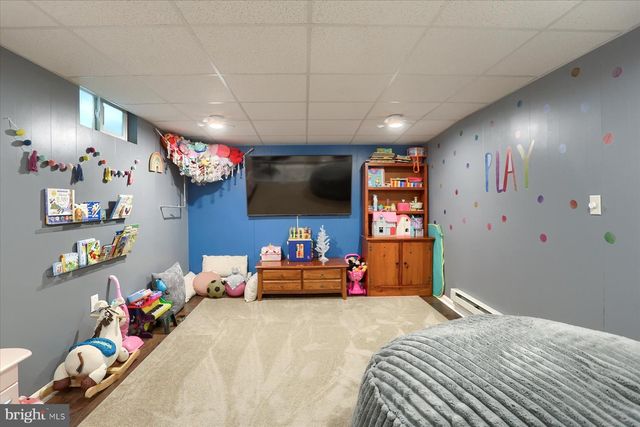 820 W MAPLE ST, Palmyra, PA 17078