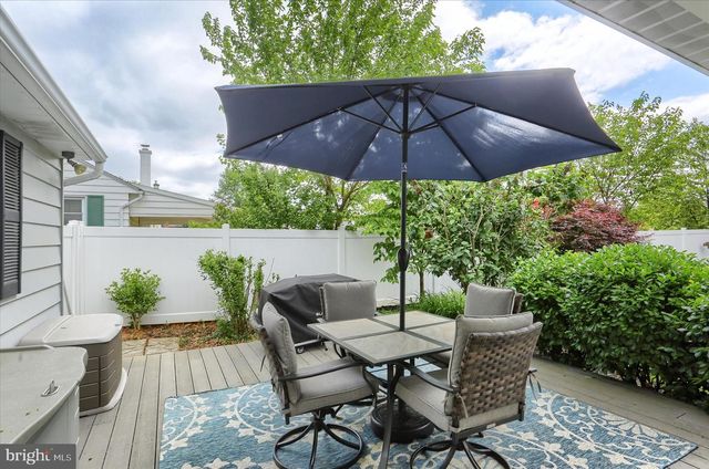 820 W MAPLE ST, Palmyra, PA 17078