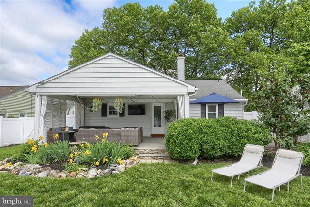 820 W MAPLE ST, Palmyra, PA 17078