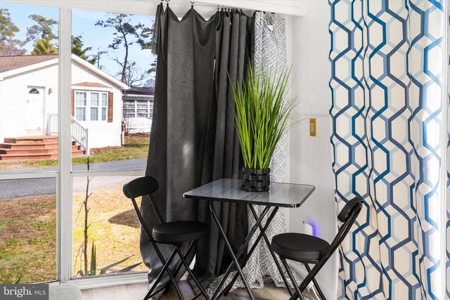 172 OCEAN OVAL CIR, Berlin, MD 21811