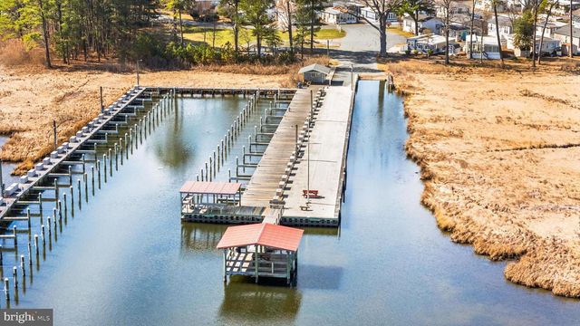 172 OCEAN OVAL CIR, Berlin, MD 21811