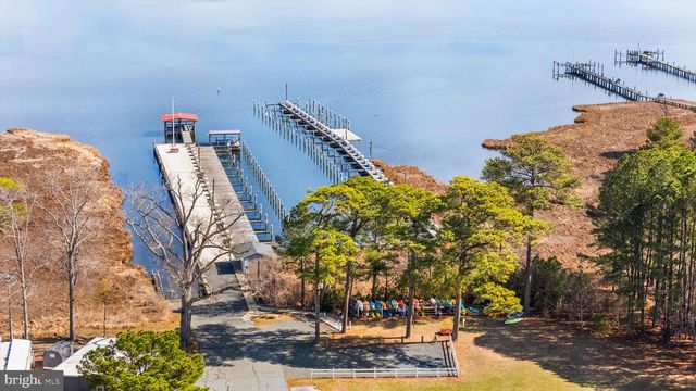 172 OCEAN OVAL CIR, Berlin, MD 21811