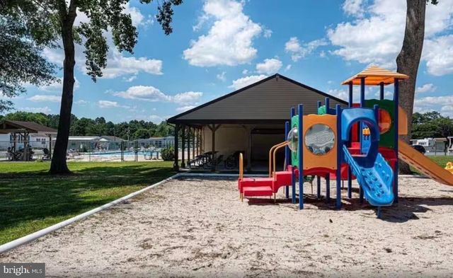 172 OCEAN OVAL CIR, Berlin, MD 21811