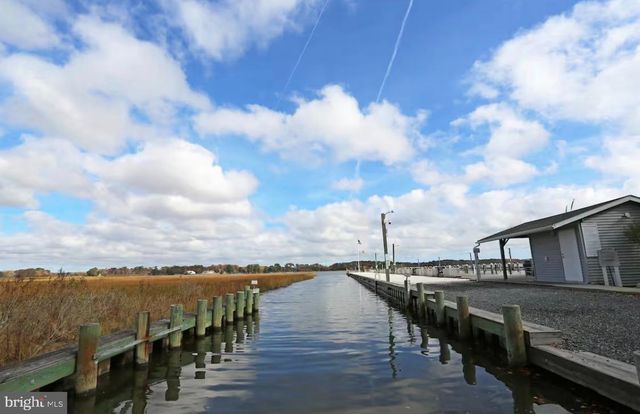 172 OCEAN OVAL CIR, Berlin, MD 21811