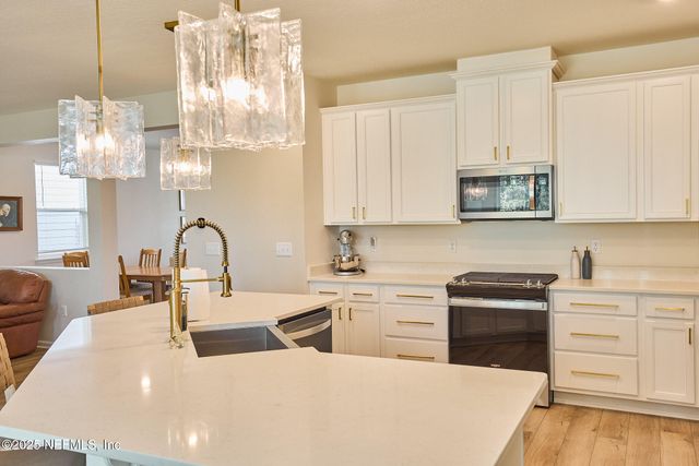 11177 STAPLETON Drive, Jacksonville, FL 32222