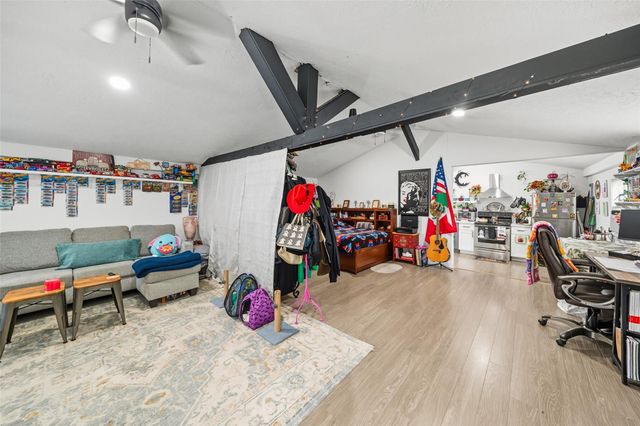 110 S 4th Street, Conroe, TX 77301