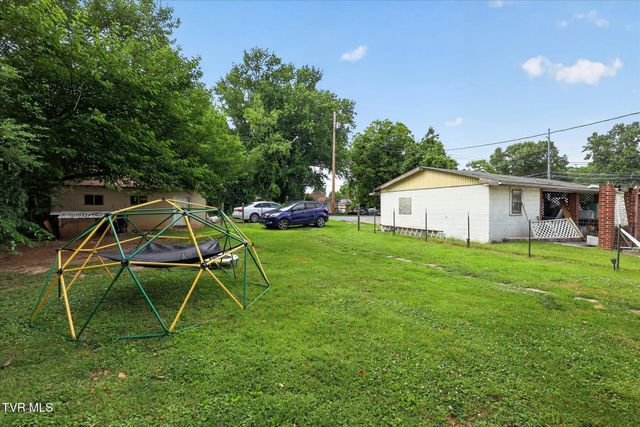 1307 East Millard Street, Johnson City, TN 37601