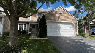 418 Ascot Lane 418, Streamwood, IL 60107