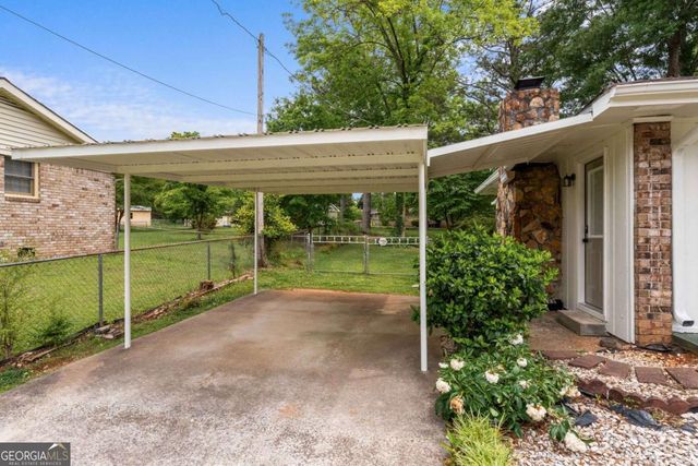 122 Carroll Circle, Carrollton, GA 30117
