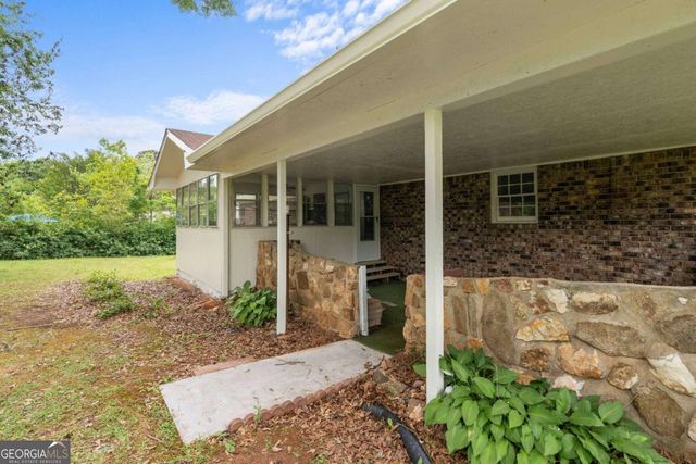 122 Carroll Circle, Carrollton, GA 30117