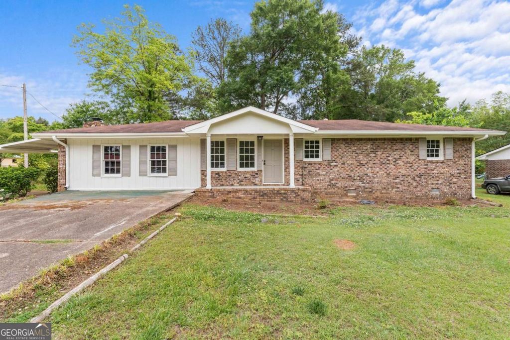 122 Carroll Circle, Carrollton, GA 30117