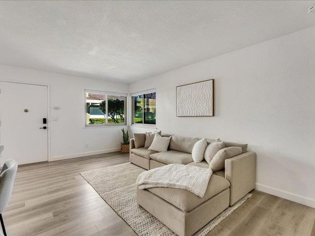 4475 Diamond Street 3, Capitola, CA 95010