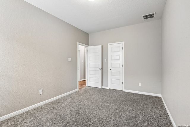 4927 Ranahan Pass, St.hedwig, TX 78152