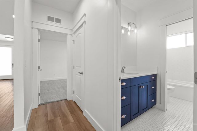 418 Fox Lantern Ct, Middleton, ID 83644