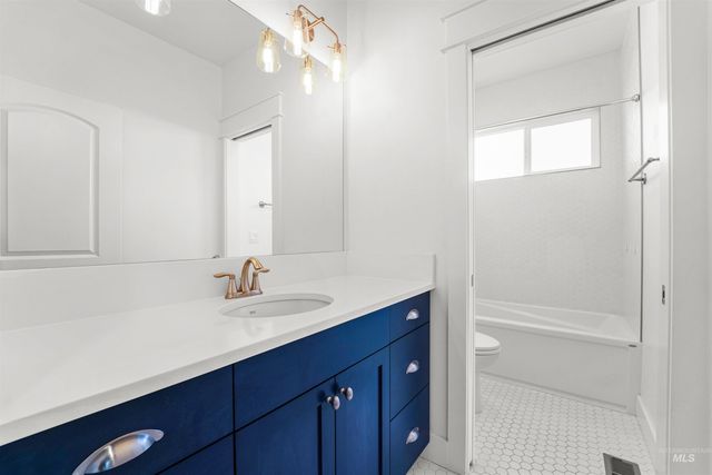 418 Fox Lantern Ct, Middleton, ID 83644