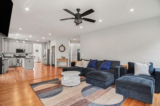 4056 SHRAYER CT, Warrenton, VA 20187