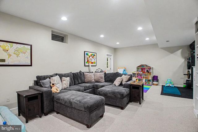 4056 SHRAYER CT, Warrenton, VA 20187