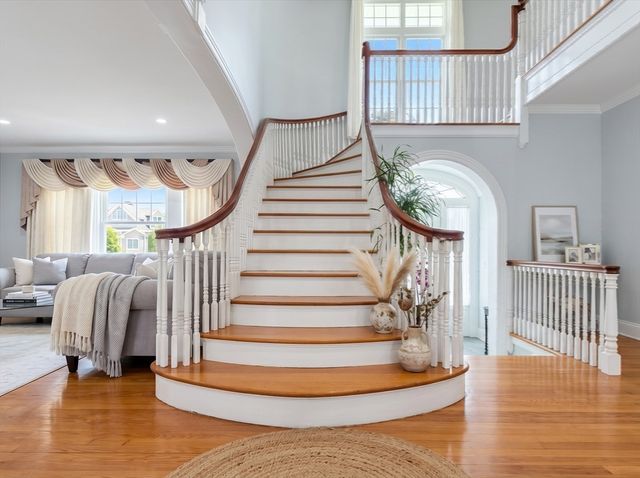 115 Hawthorn Rd, Braintree, MA 02184