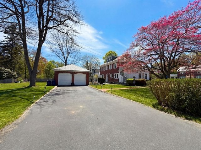 115 Hawthorn Rd, Braintree, MA 02184