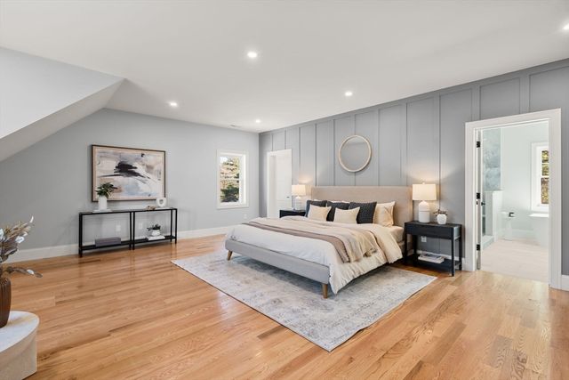 18 Druid Hill, Burlington, MA 01803
