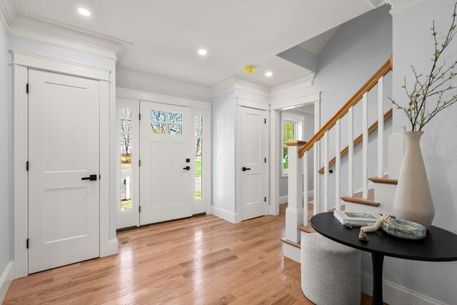 18 Druid Hill, Burlington, MA 01803