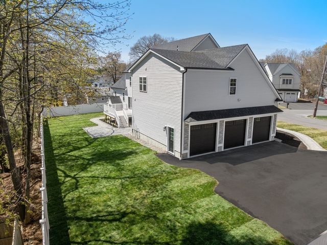 18 Druid Hill, Burlington, MA 01803