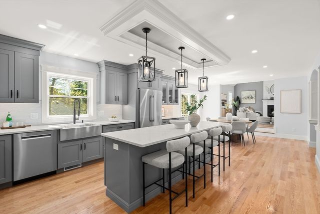 18 Druid Hill, Burlington, MA 01803