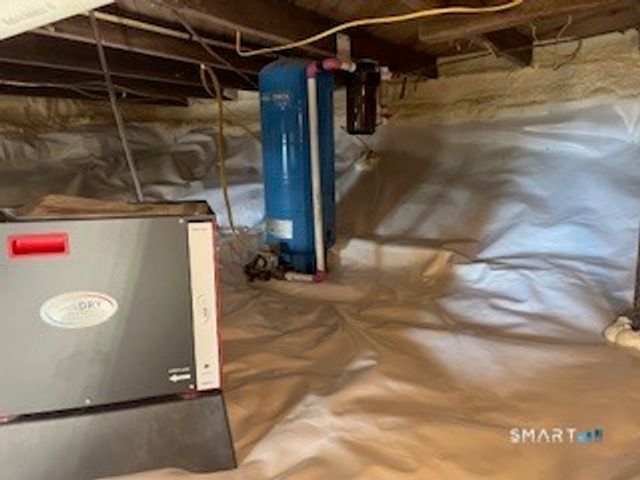 14 Bantam Road, New Fairfield, CT 06812