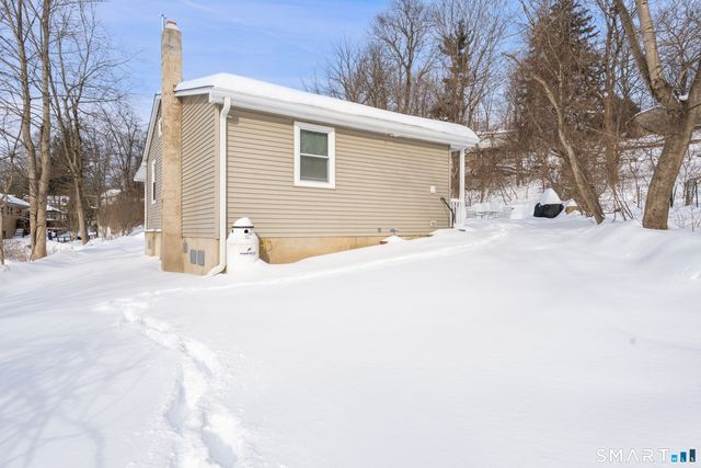 14 Bantam Road, New Fairfield, CT 06812