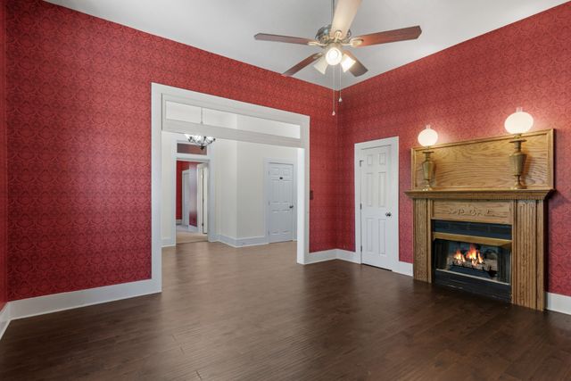 610 E Main St, Watertown, TN 37184