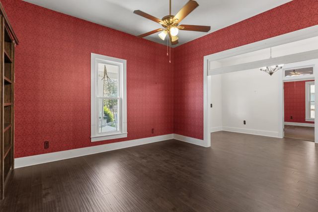 610 E Main St, Watertown, TN 37184
