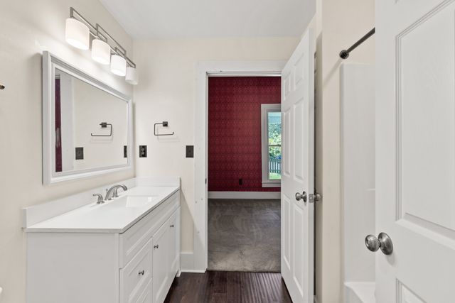 610 E Main St, Watertown, TN 37184